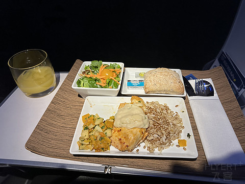 JAL First class ORD - NRT ˮ