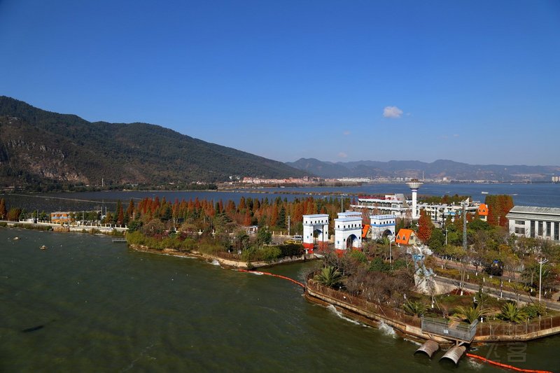 Kunming--West Mountain and Dianchi Lake (10).JPG