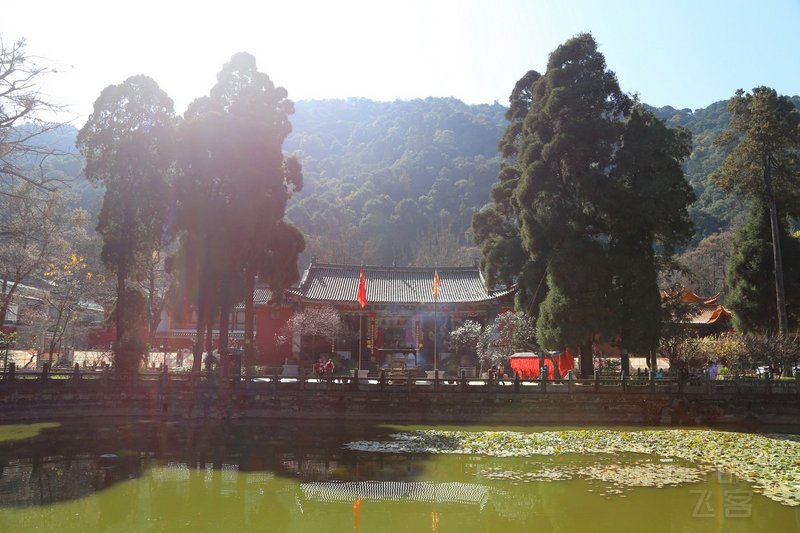 Kunming--West Mountain and Dianchi Lake Huating Temple (32).JPG