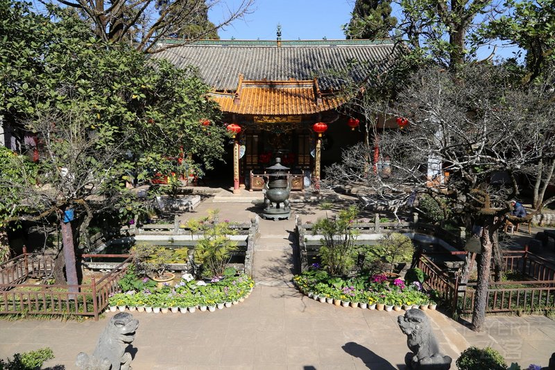 Kunming--West Mountain and Dianchi Lake Huating Temple (21).JPG