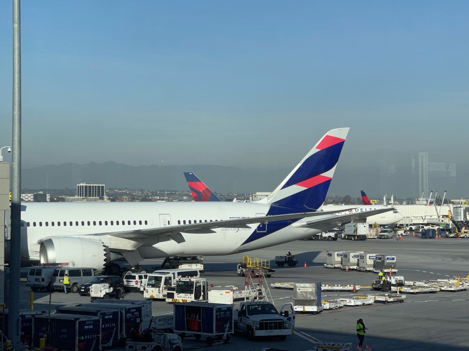  LATAM ɼ-ʥǸ LAX-SCL LA603 787