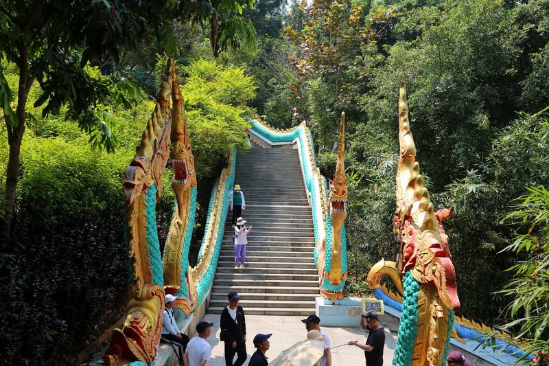 Xishuangbanna--Big Buddha Temple (17).JPG