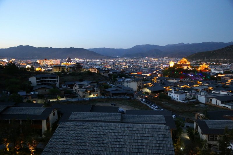 Shangrila--Hotel Indigo Diqing Moonlight City Room View (6).JPG