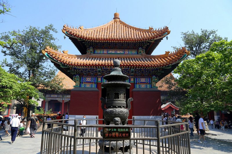 Beijing--The Lama Temple (3).JPG