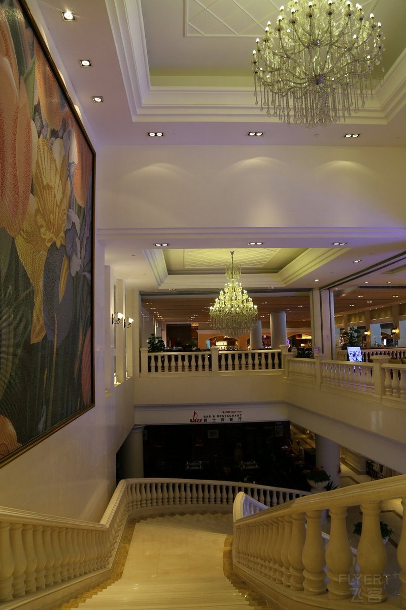 Xiamen--Seaview Hotel Lobby (7).JPG