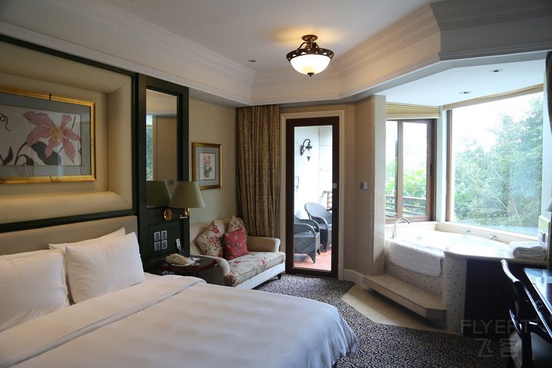 Xiamen--Seaview Hotel Room (2).JPG