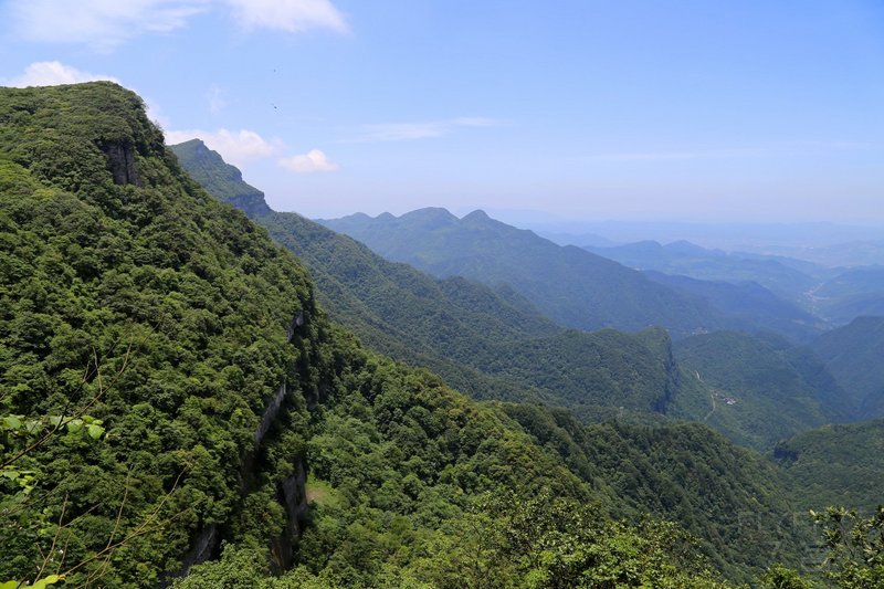 Nanchuan--Mt Jinfo (20).JPG