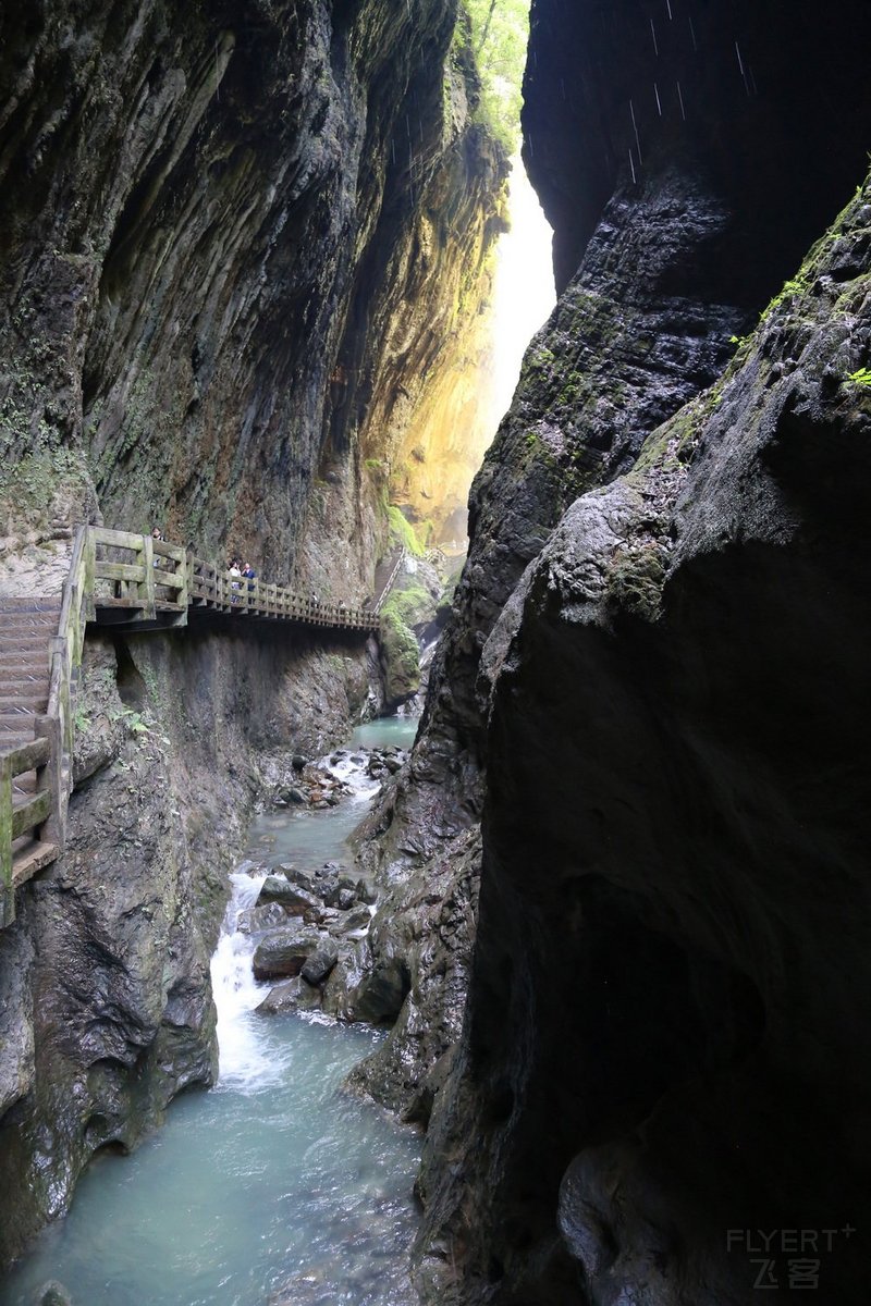 Wulong--Three Natural Bridges and Longshuixia Gorge (91).JPG