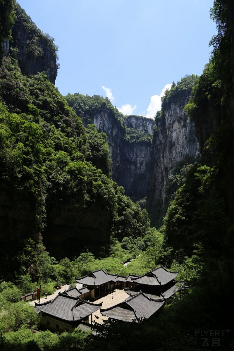 Wulong--Three Natural Bridges and Longshuixia Gorge (22).JPG