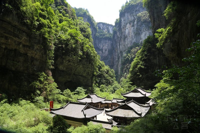 Wulong--Three Natural Bridges and Longshuixia Gorge (18).JPG