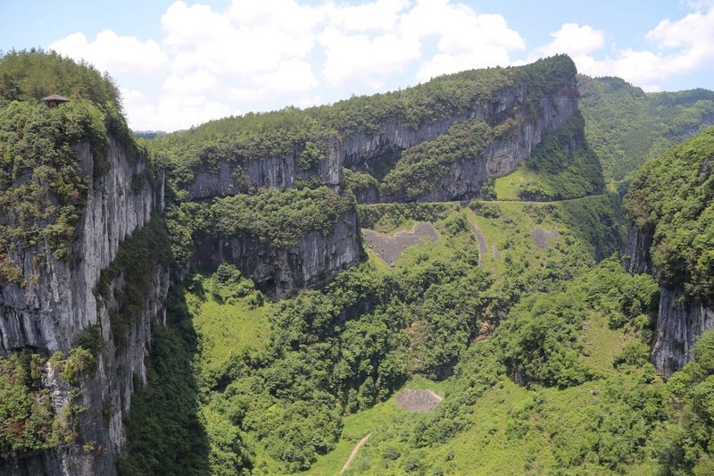 Wulong--Three Natural Bridges and Longshuixia Gorge (5).JPG