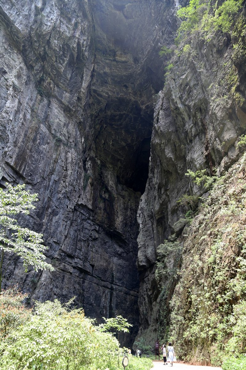 Wulong--Three Natural Bridges and Longshuixia Gorge (46).JPG