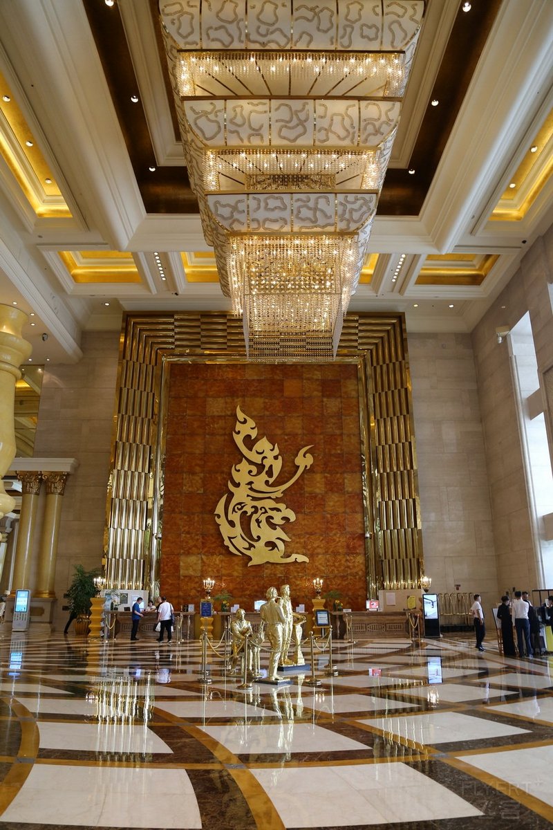 Chongqing--Sheraton Chongqing Hotel Lobby (7).JPG