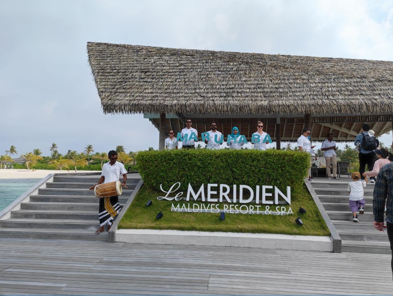 230301-06/   Le Meridien Maldives Resort&Spa