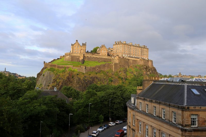 Edinburgh--Waldorf Astoria Edinburgh--The Caledonian  Room and View (3).JPG