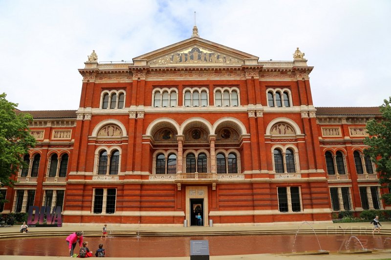 London--Victoria and Albert Museum (46).JPG