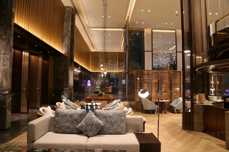 Tianjin--Tianjin Marriott National Convention and Exhibition Center Lobby (13).JPG