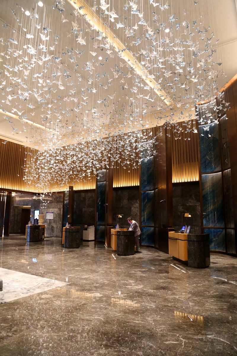 Tianjin--Tianjin Marriott National Convention and Exhibition Center Lobby (9).JPG