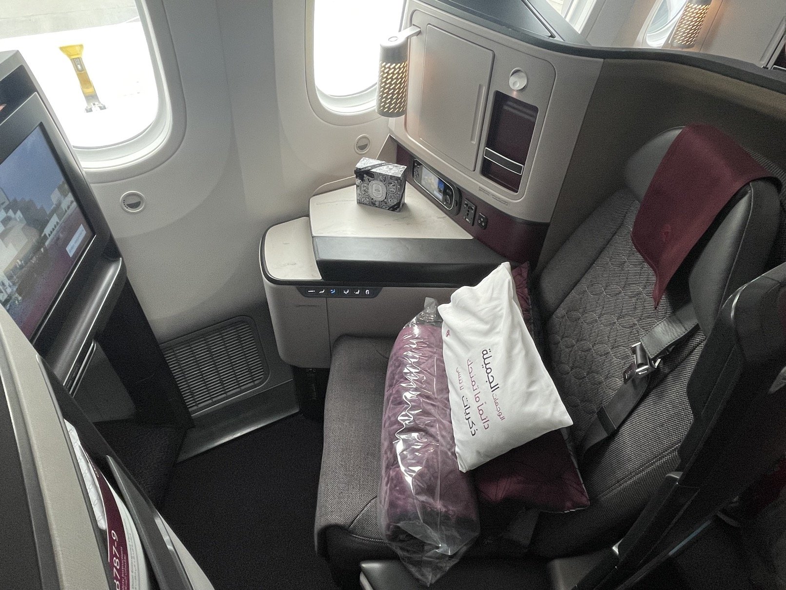  Qatar ˹½- OSL-DOH QR176 787-9