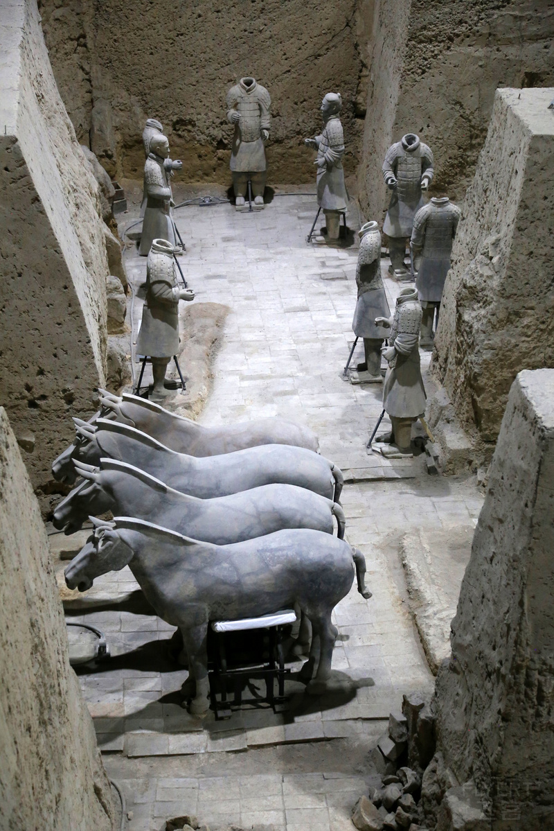 Xian--Terra-Cotta Warriors (28).JPG