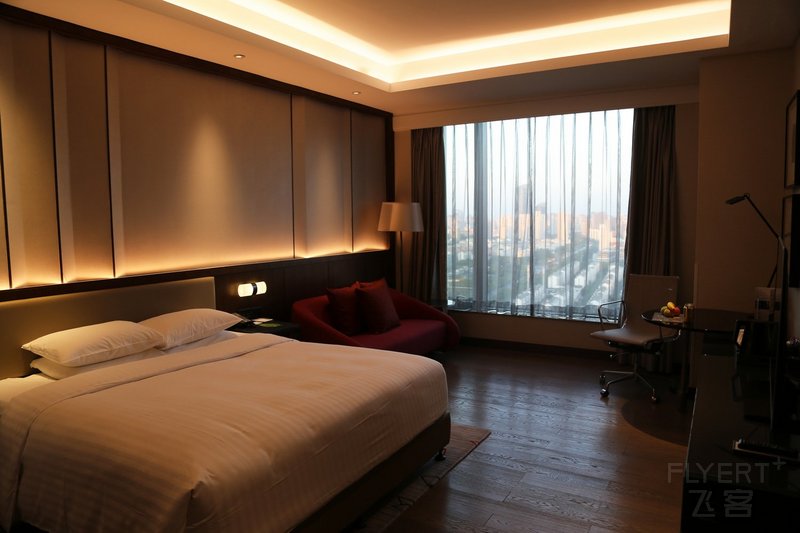 Suzhou--Countyard by Marriott Suzhou Hejin Room (2).JPG