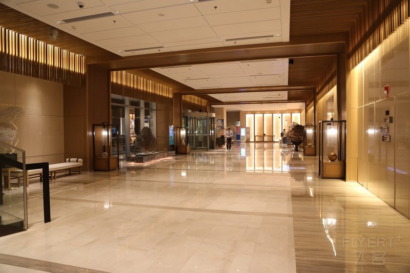 Suzhou--Countyard by Marriott Suzhou Hejin Lobby (2).JPG