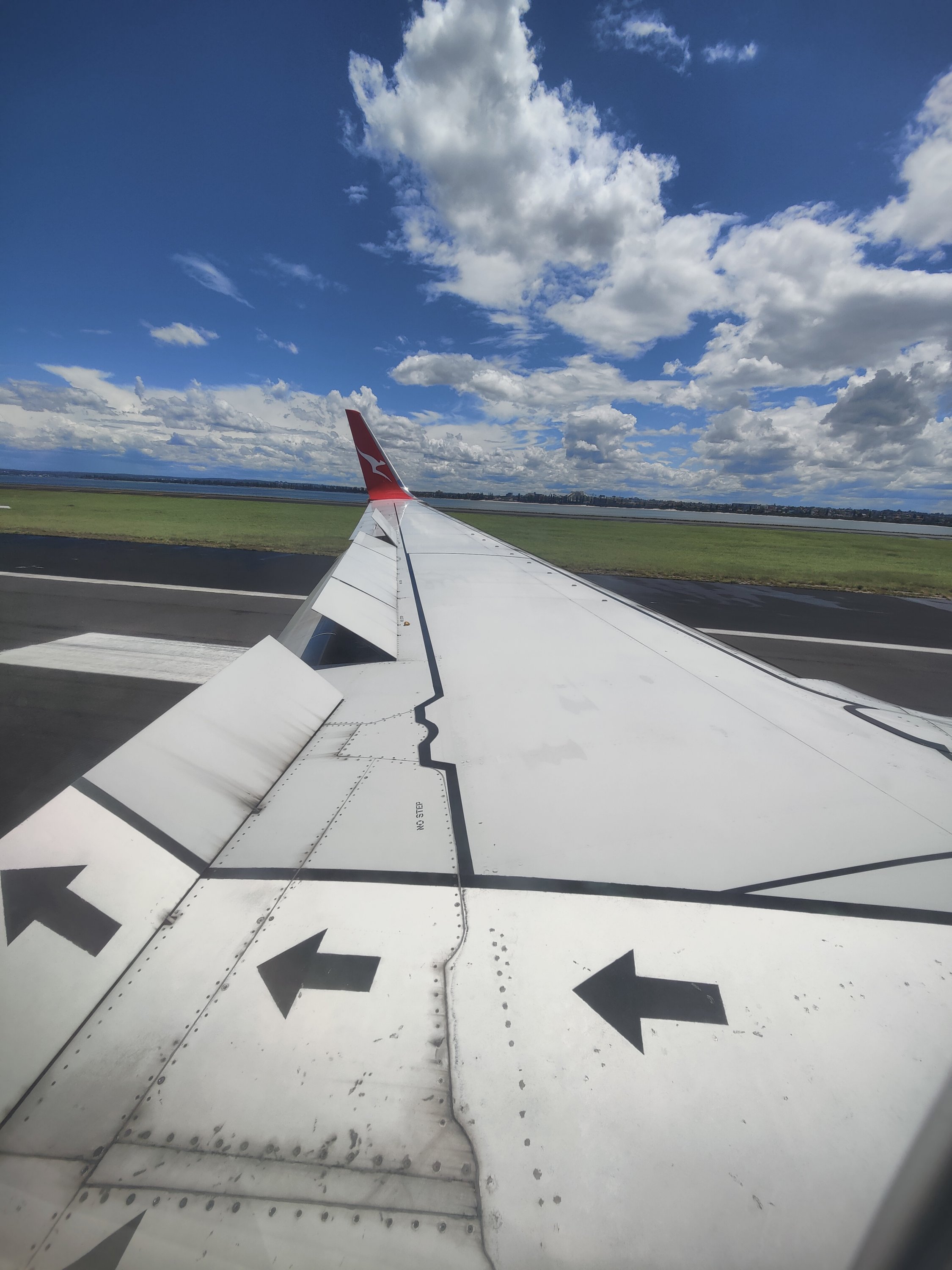 ߼ۣͷ Qantas޺ QF440 MEL-SYD 737-800 ò