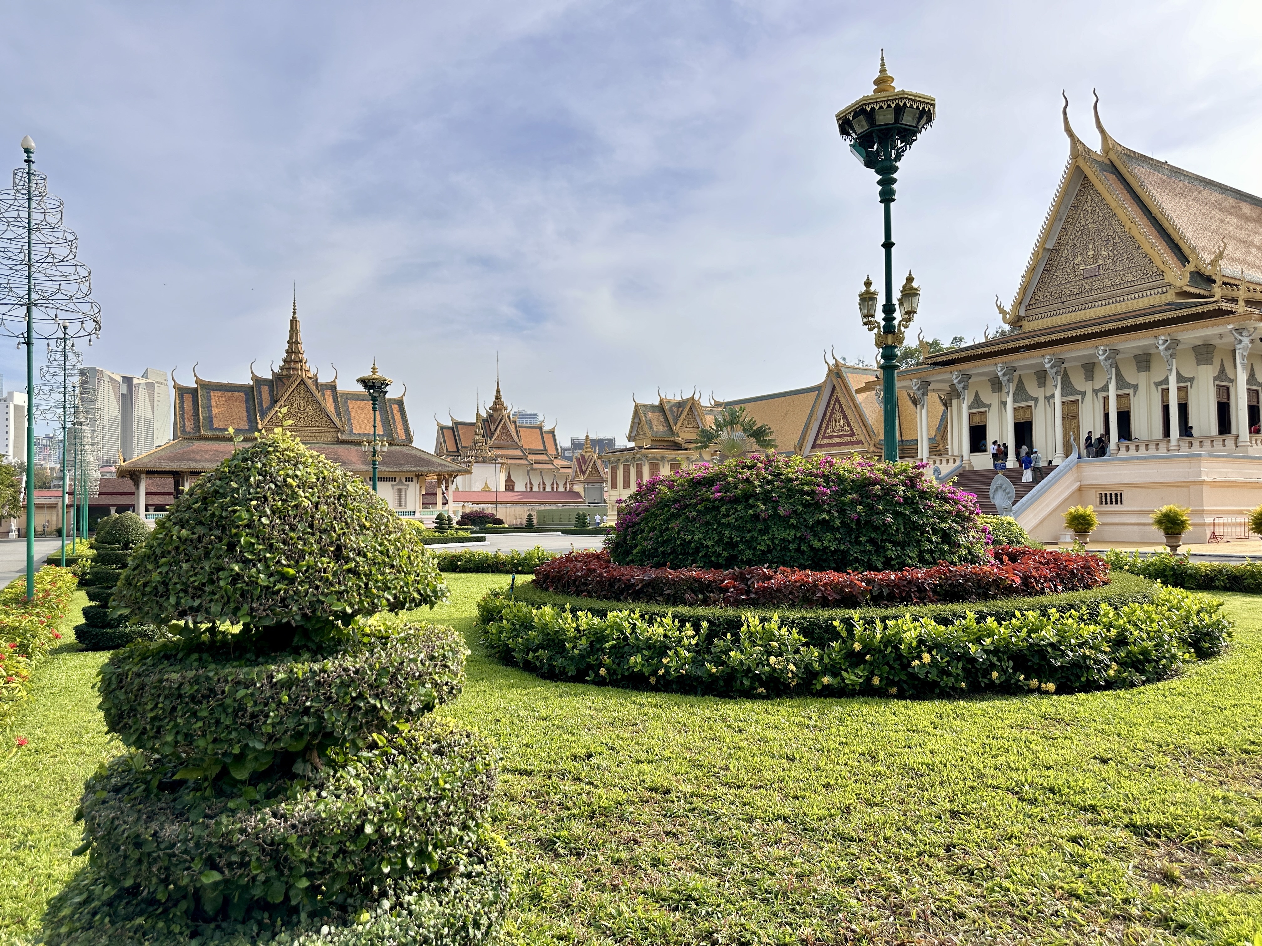 Ӱ  Courtyard Phnom Penh