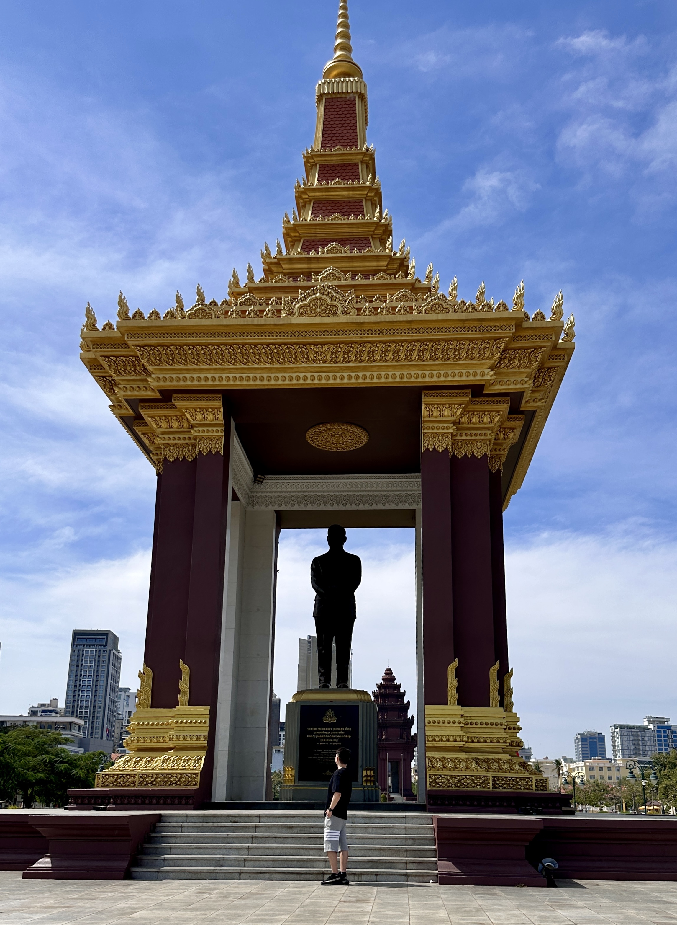 Ӱ  Courtyard Phnom Penh