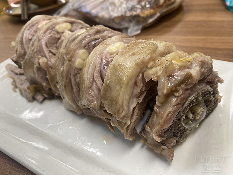「外滩万国建筑群最闪耀的明珠」
上海和平饭店费尔蒙房入住体验