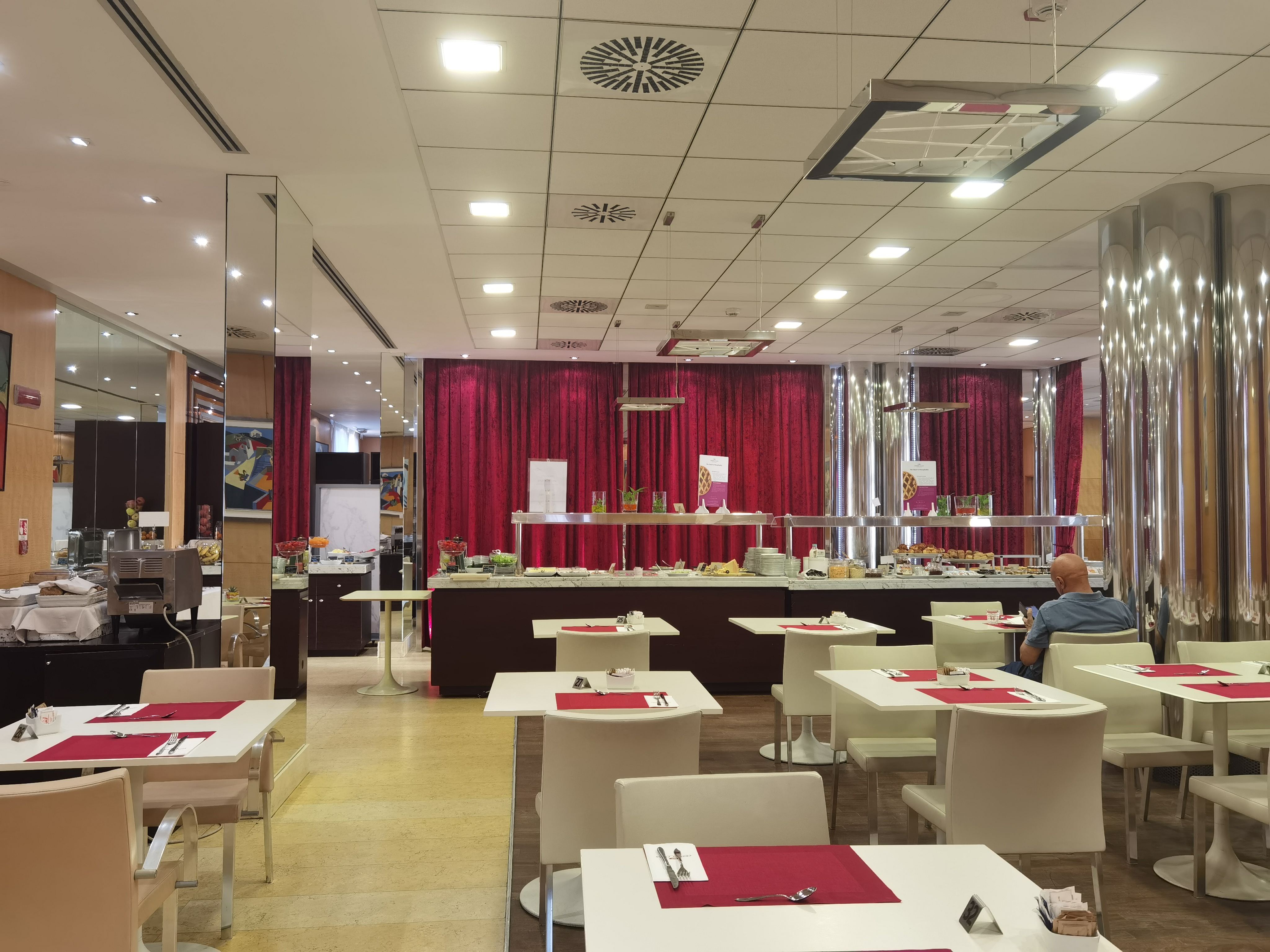 ׷Padova Crowne Plaza߻ʹڼ