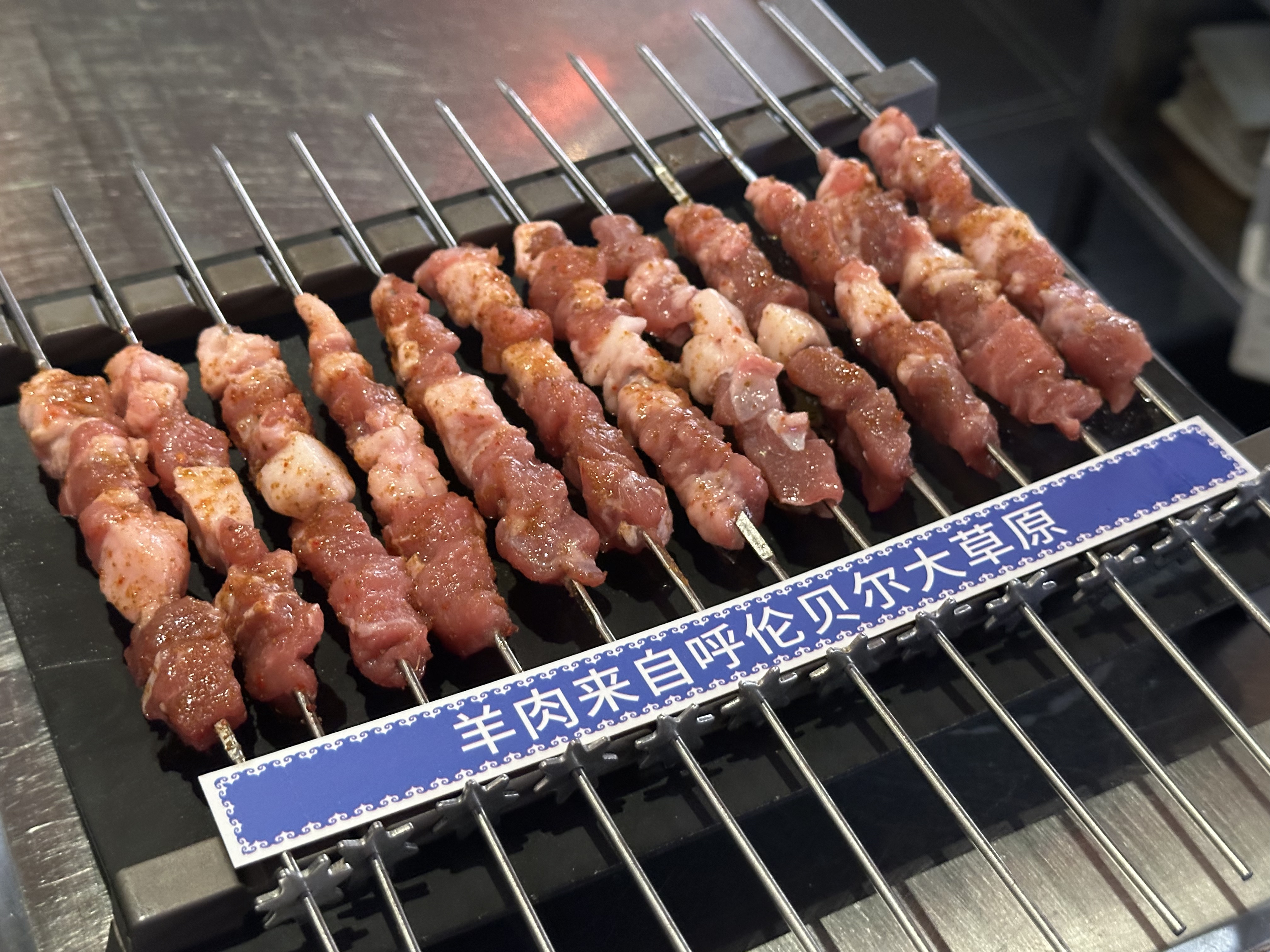 з䶼ϺŽ𳼻ʹڼ顫