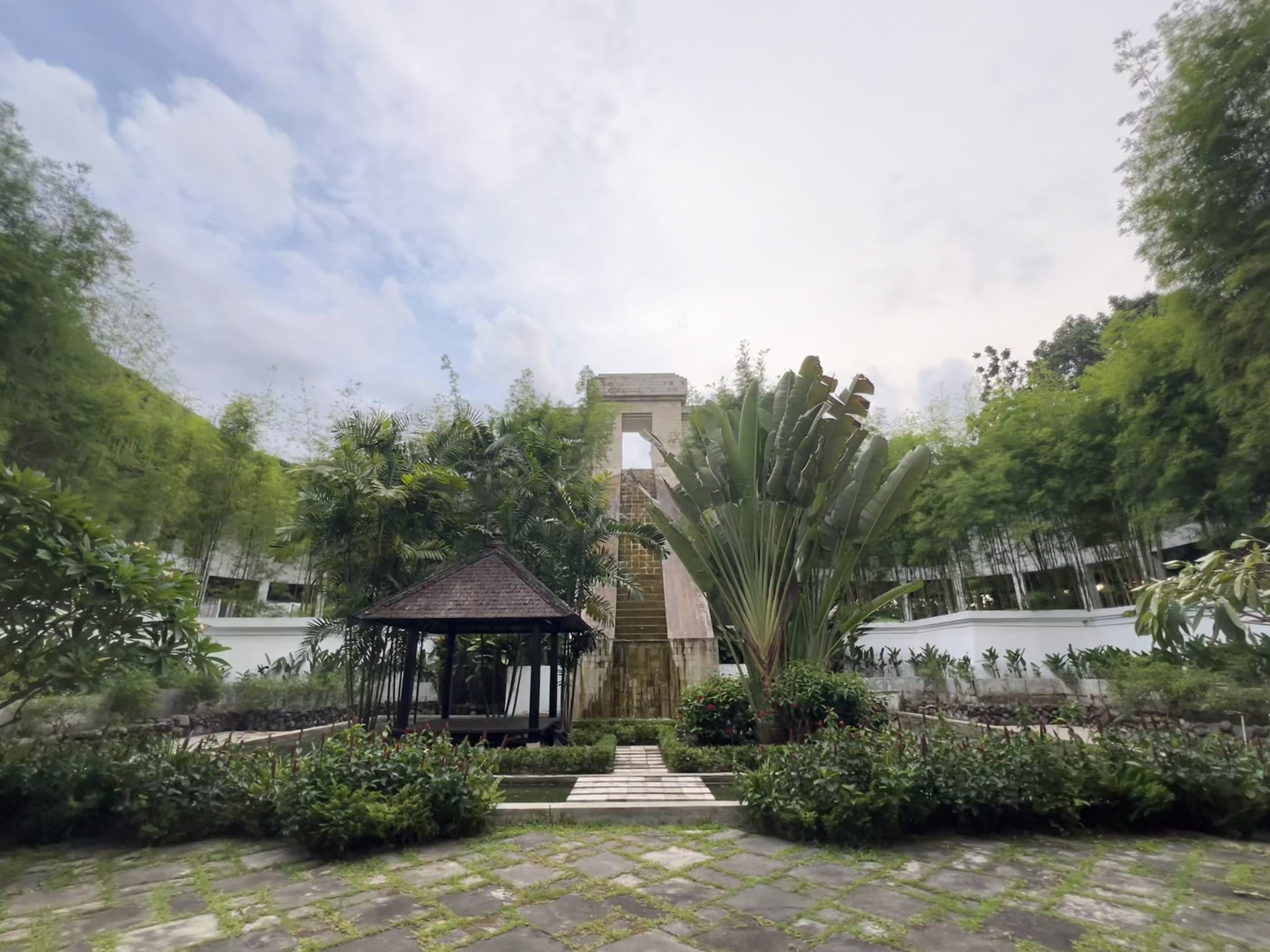 ӡϲǶȼپƵSheraton Mustika Yogyakarta Resort and Spa ׷