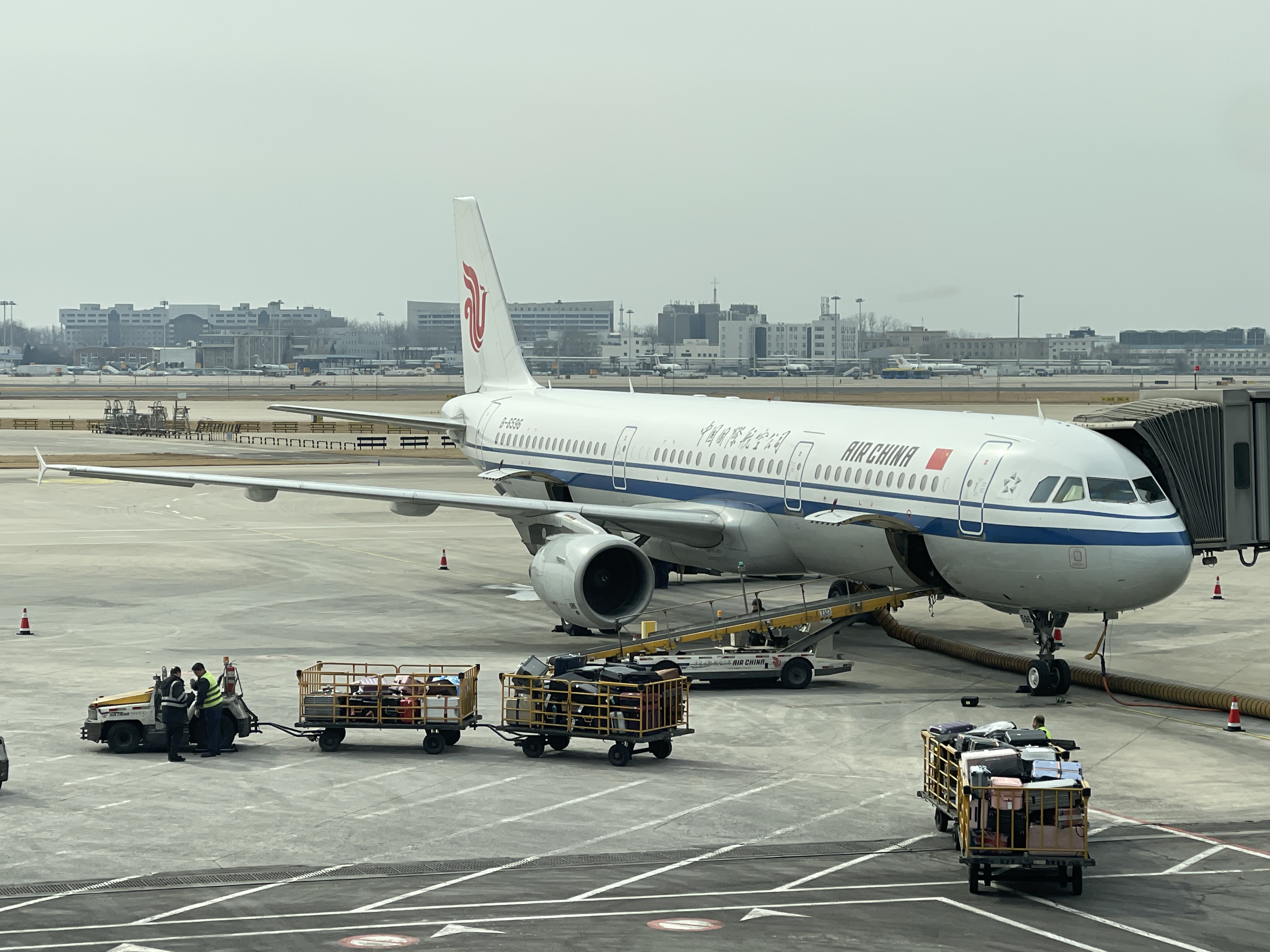  CA124 נʴ-׶ ICN-PEK CA125 ׶-נʴ PEK-ICN