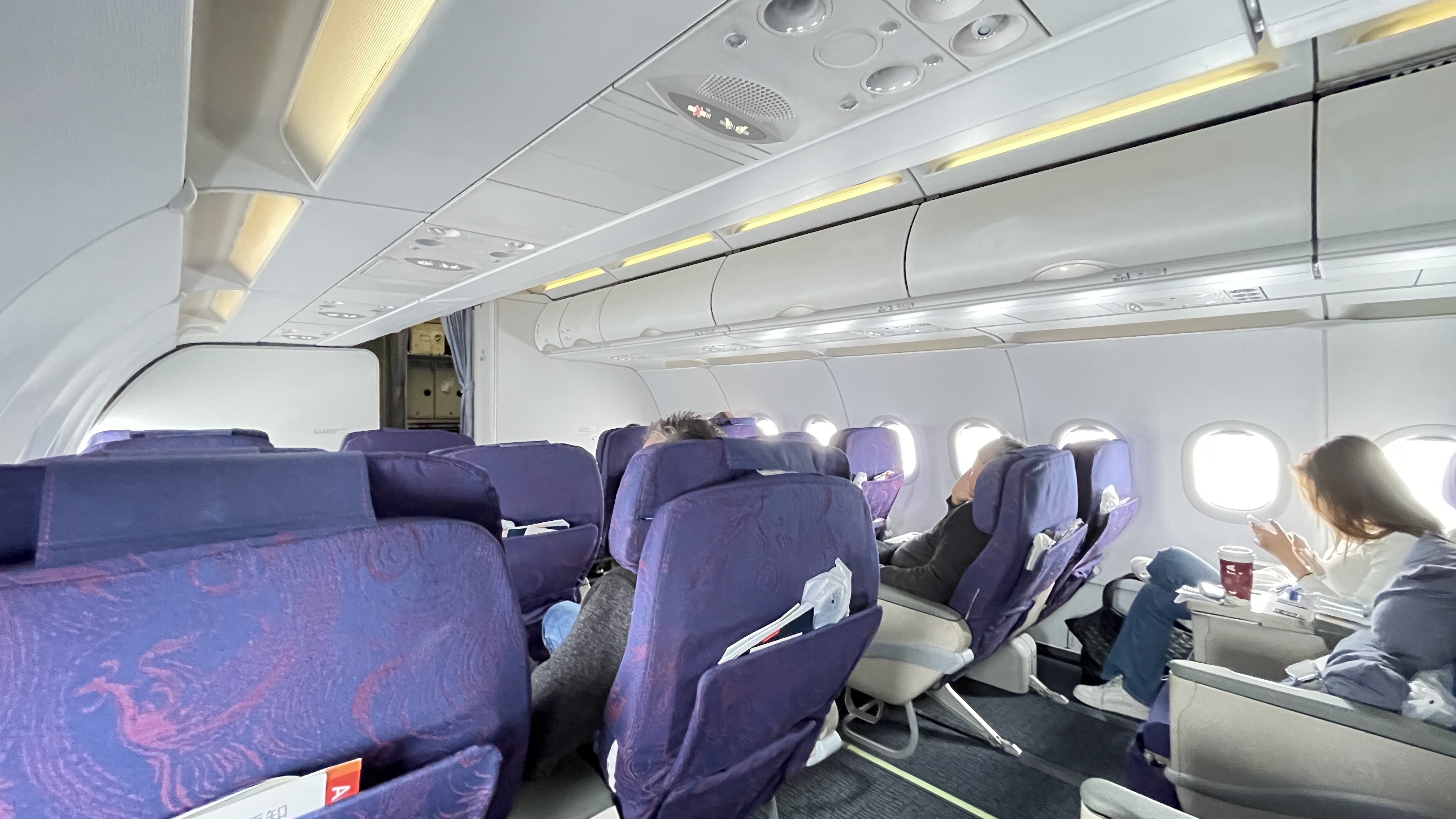  CA124 נʴ-׶ ICN-PEK CA125 ׶-נʴ PEK-ICN