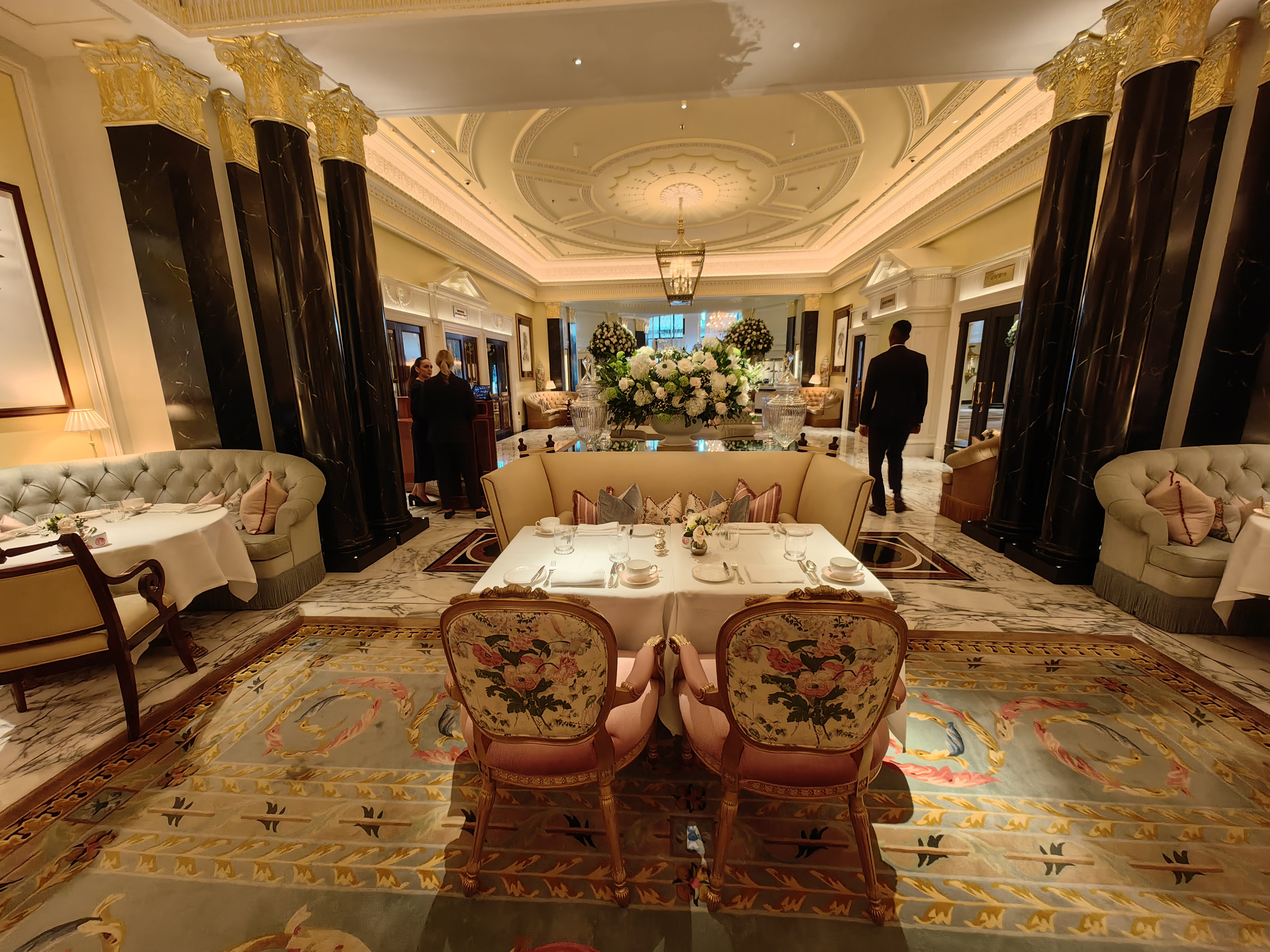 Ӣϵμ֮ŵ˹ؾƵ The Dorchester ά׷ס