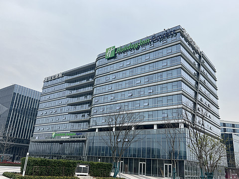 空港之光-打卡杭州萧山国际机场智选假日酒店