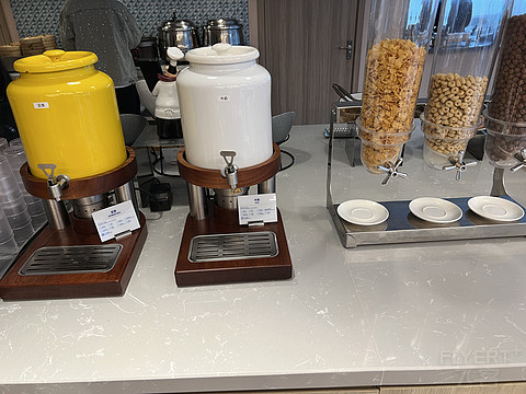 空港之光-打卡杭州萧山国际机场智选假日酒店