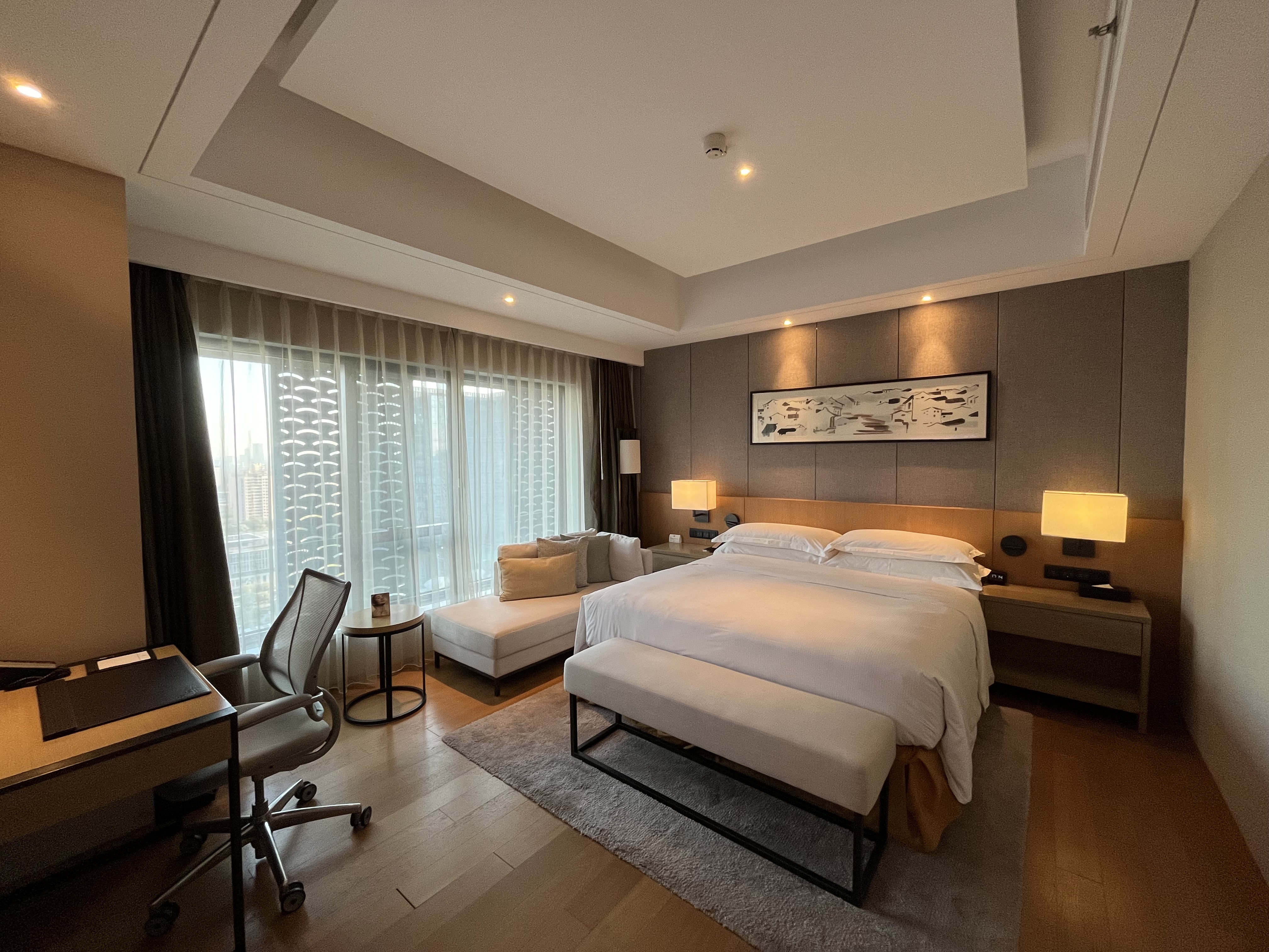 ϣٵƣ԰ִμHiltonСԢ One king bed Suite@