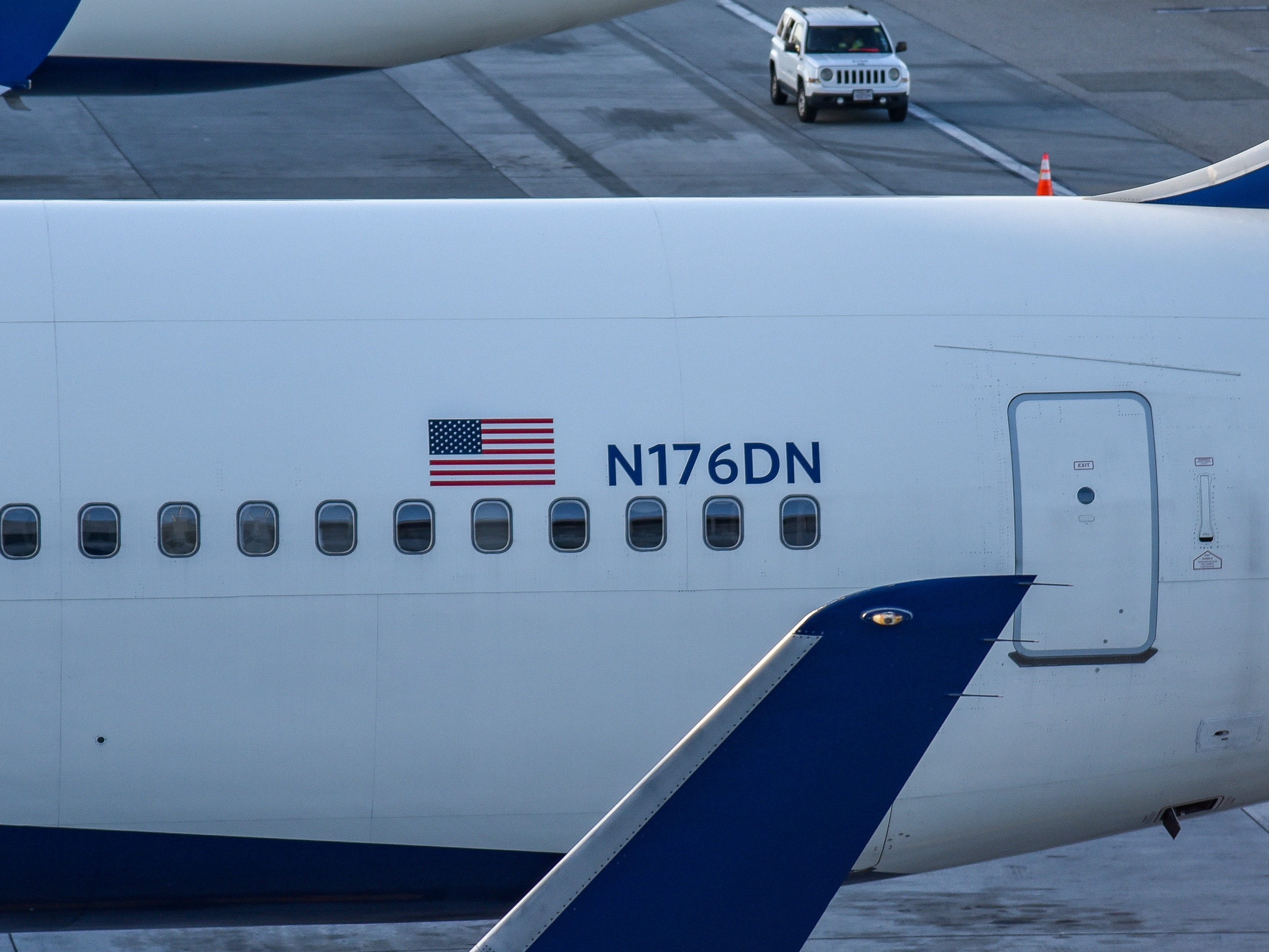 ϿɻDL960 767-300ER LAX-JFK Delta One