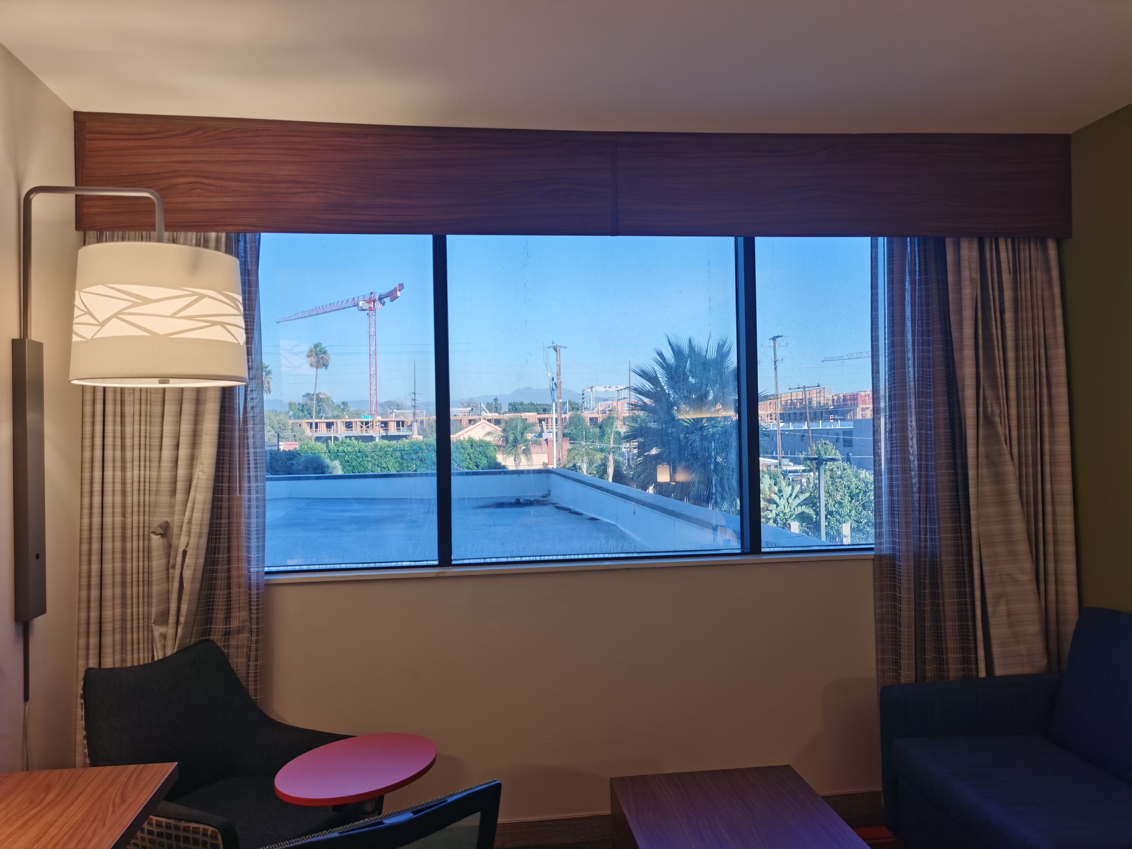 ҵ:ݳʥѡ׷Ƶ Holiday Inn Express & Suites Santa Ana