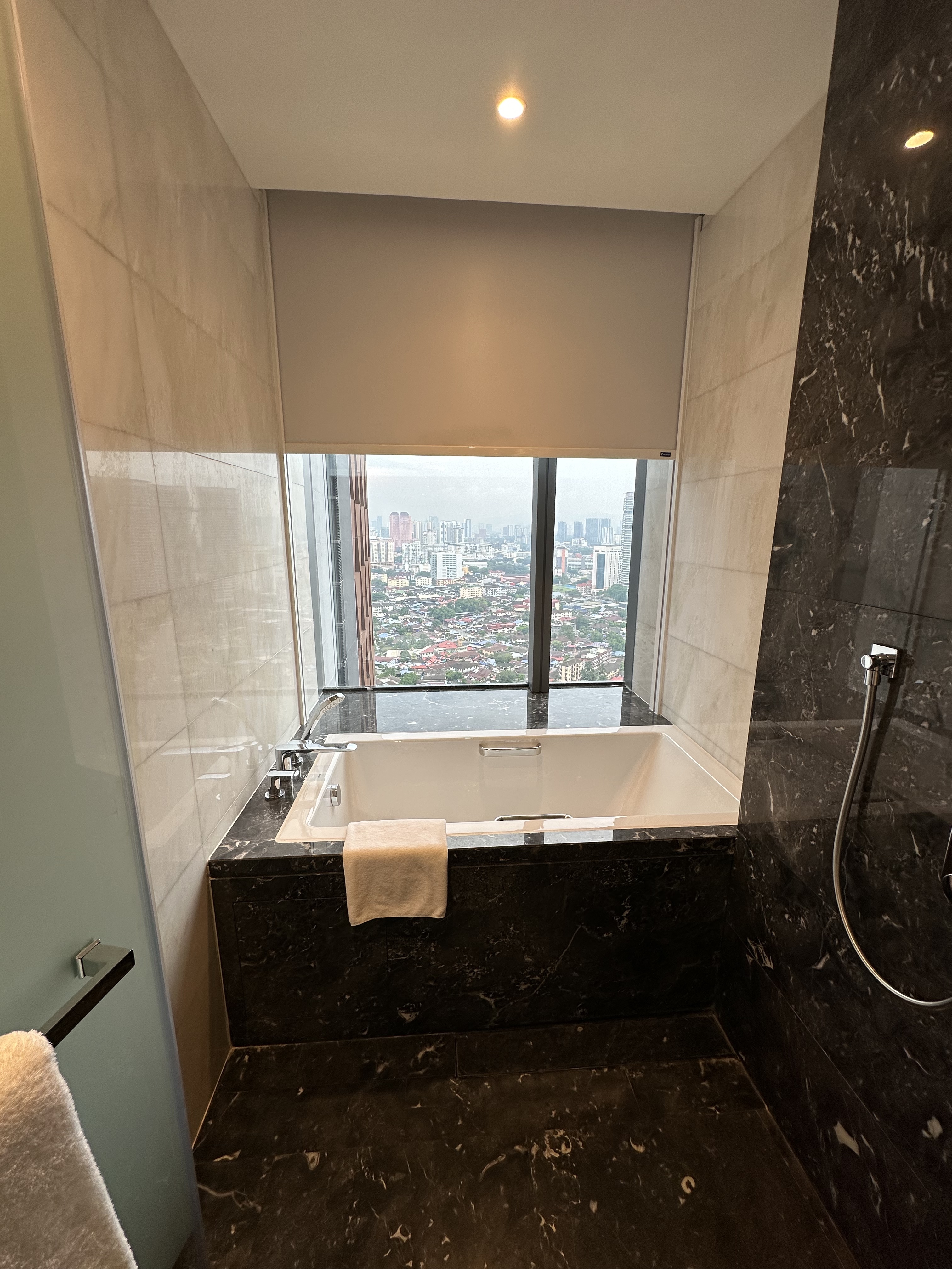 һ龪һ¡KLCCʹڼCrowne Plaza Kuala
Lumpur City Centre