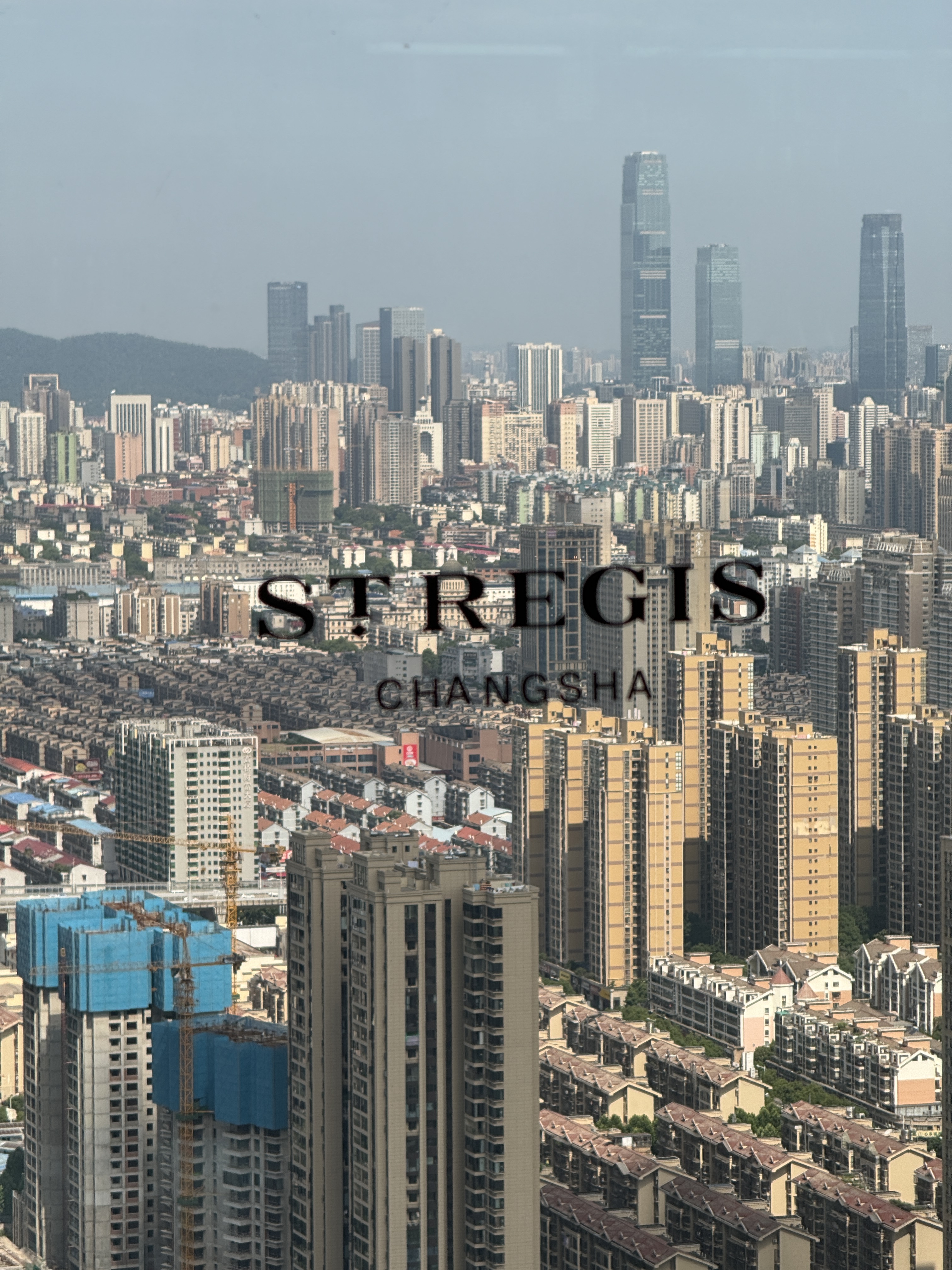 St Regis ɳ