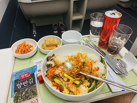 大韩航空 - A333上海直飞首尔商务舱