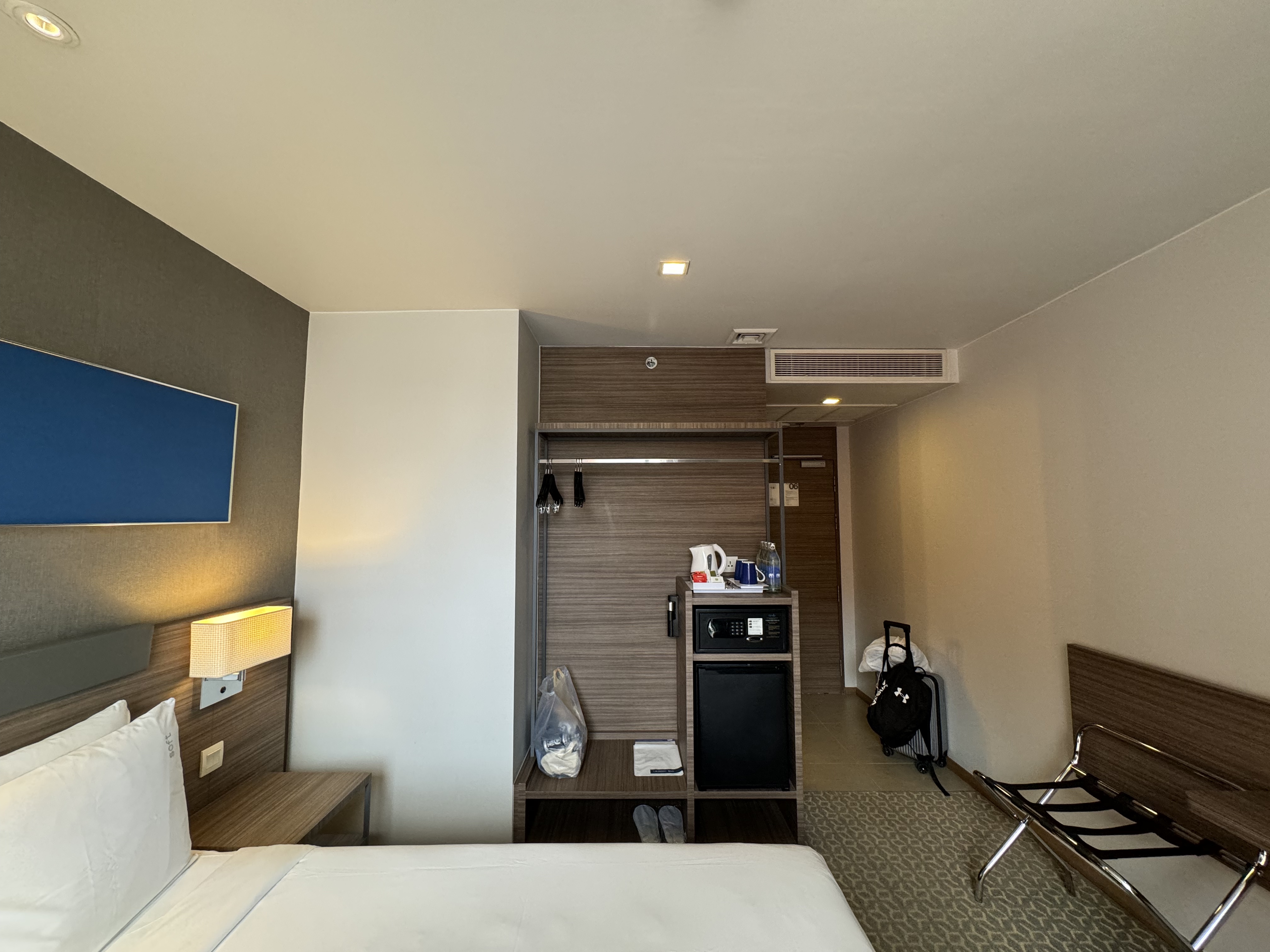ԪʾƵ🌈ӵԪ磺ɳͨѡվƵ🏨holiday inn express