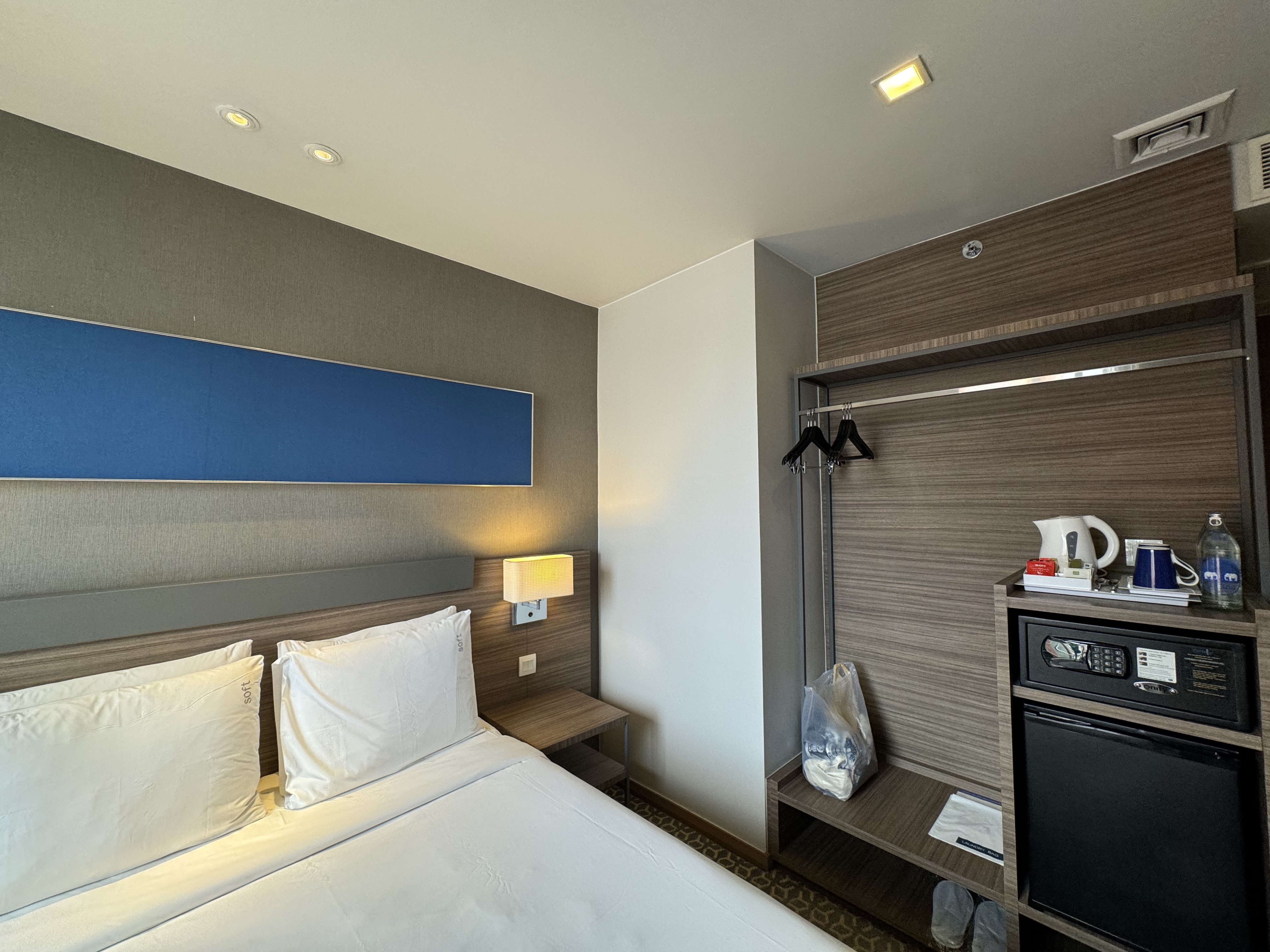 ԪʾƵ🌈ӵԪ磺ɳͨѡվƵ🏨holiday inn express