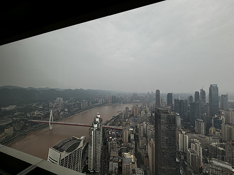 重庆来福士洲际 尊享房及行政酒廊