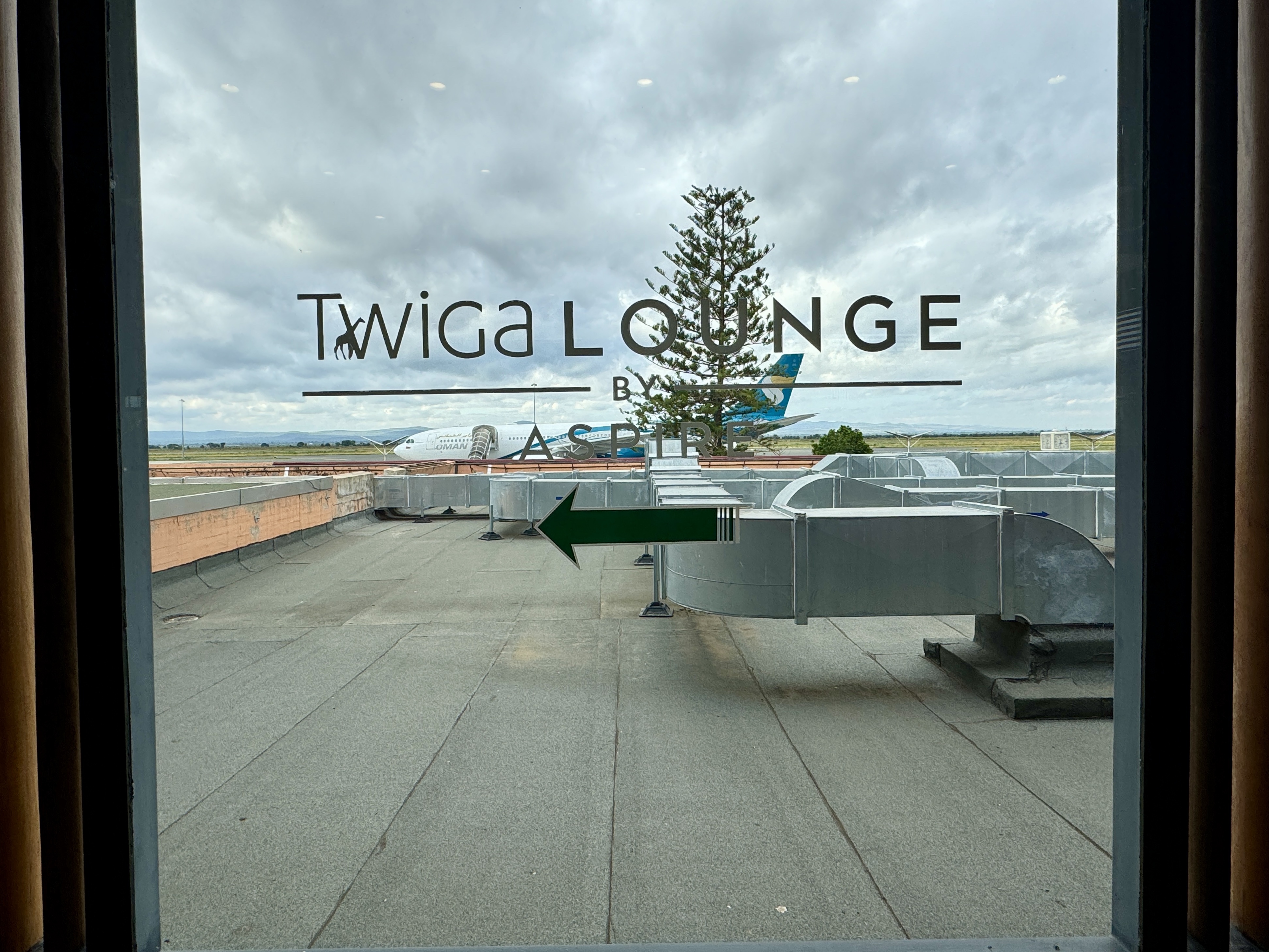 ̹ɣǡ޻Twiga lounge @JRO