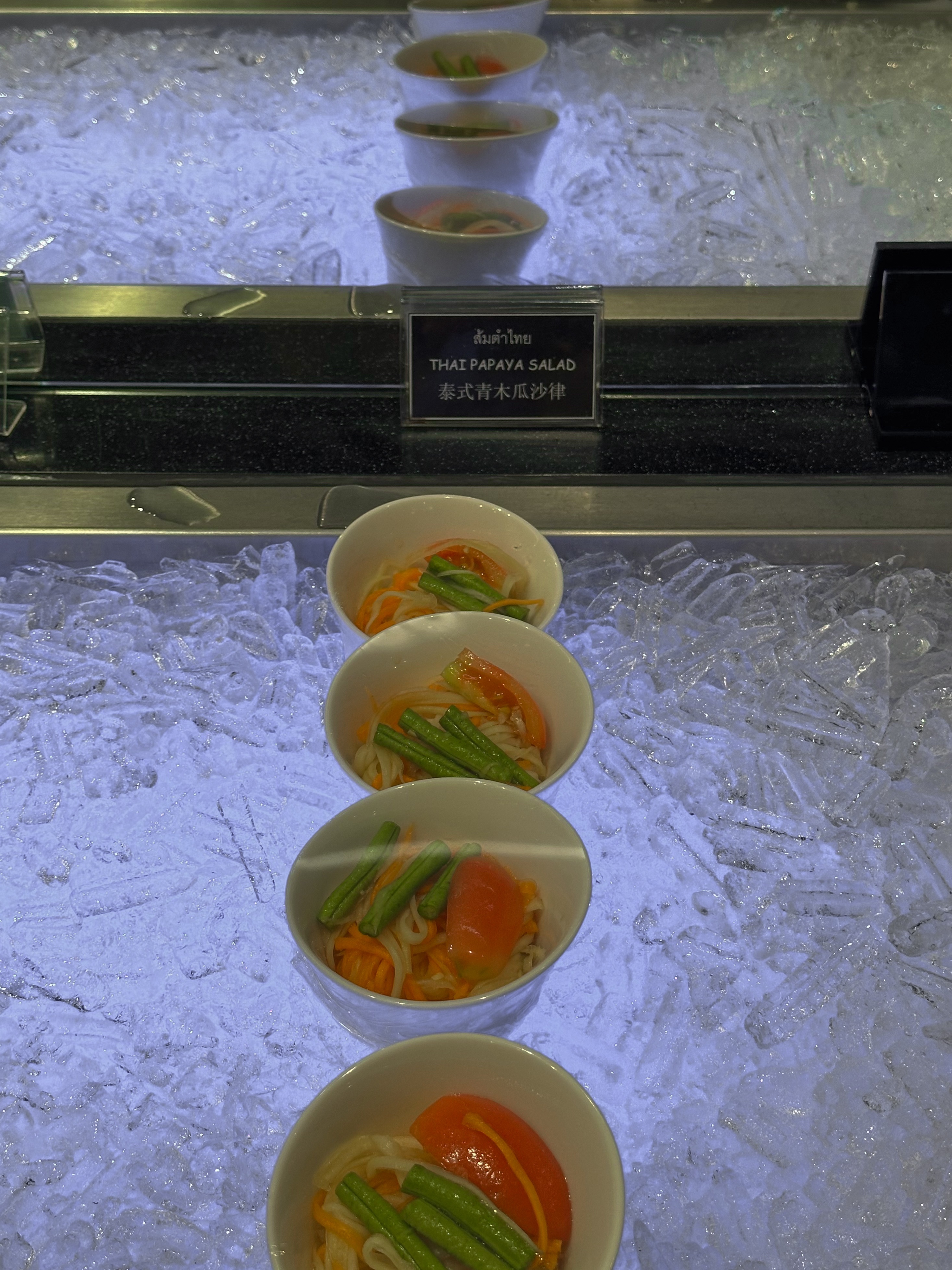 ճٺϢeva air lounge