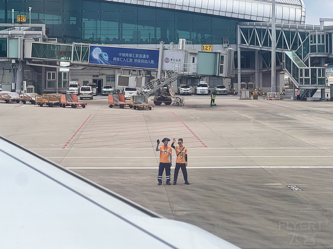 沪广干线上的新锐，MU5316 C919经济舱紧急出口座乘机体验